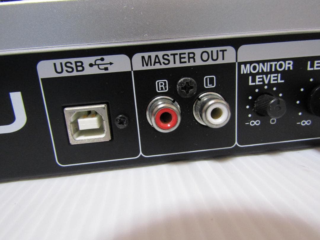 T0565 DENON デノン MC2000 USB MIDI DJ