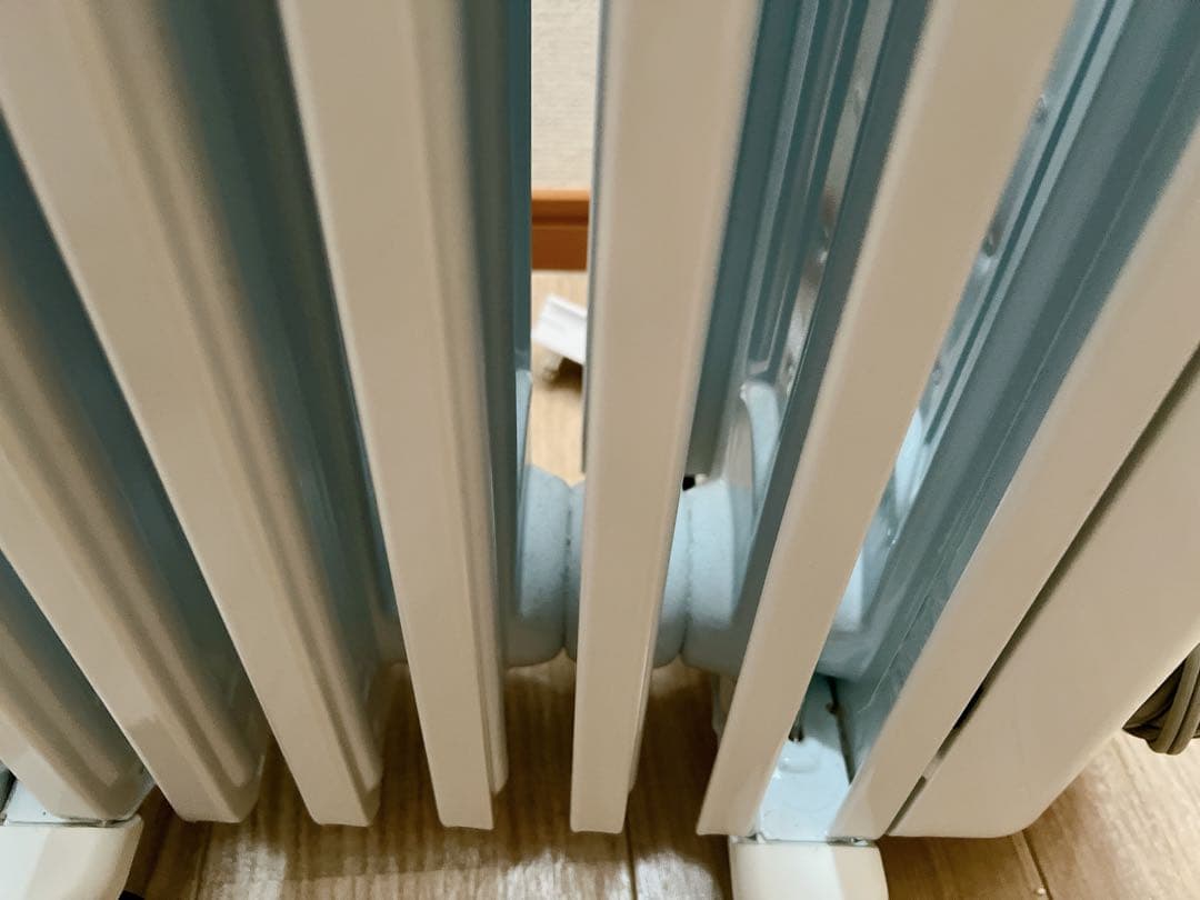 デロンギ オイルヒーター JRE0812 ホワイト