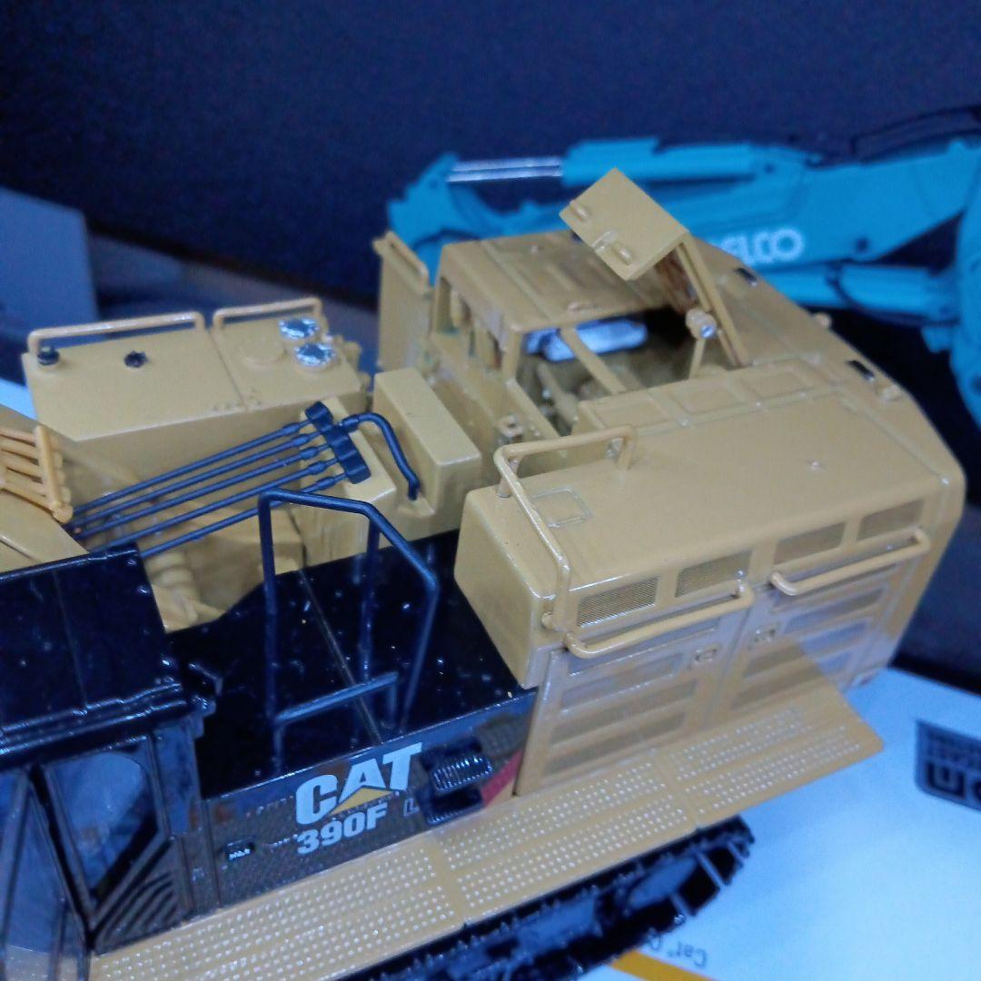 CAT 390FL ダイキャストスケールモデル 1:50