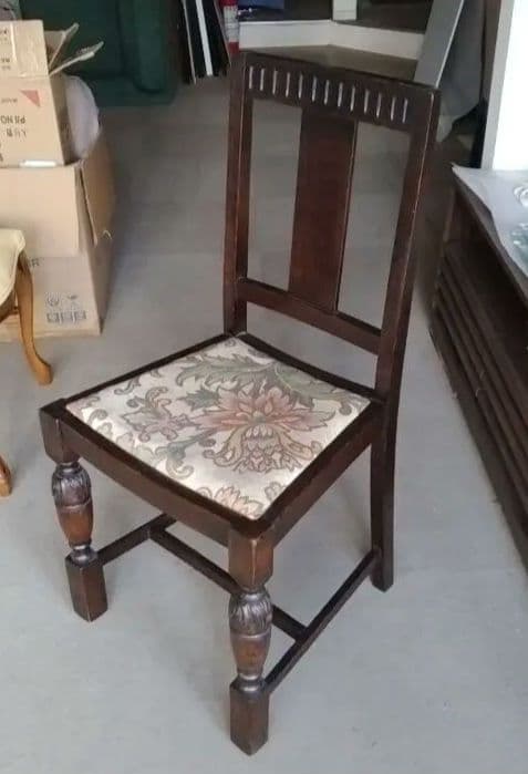 木製 英国スタイル 椅子 　イギリス式　イングランド式　花柄クッション付き