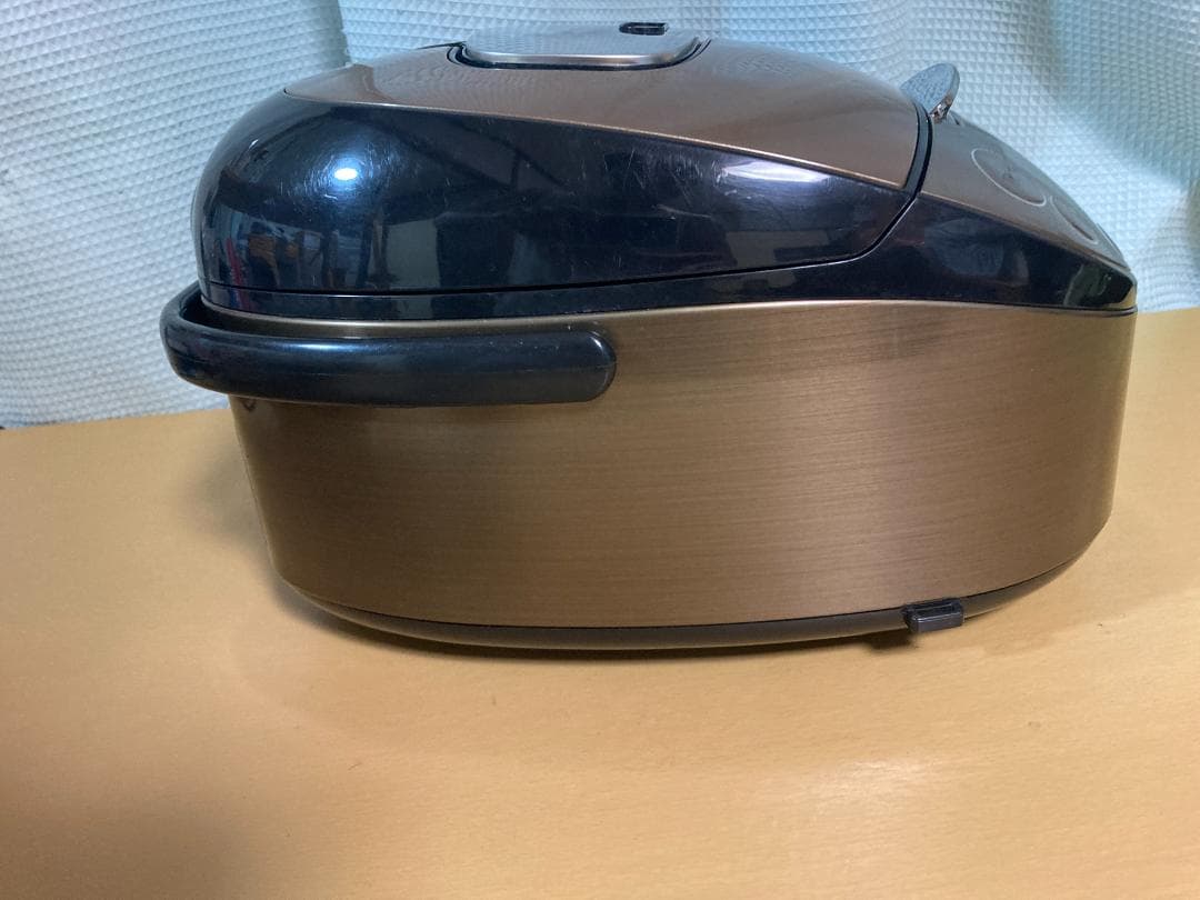 ★タイガーJKT-P100 IH炊飯ジャー2020年製 TIGER1L 5.5合