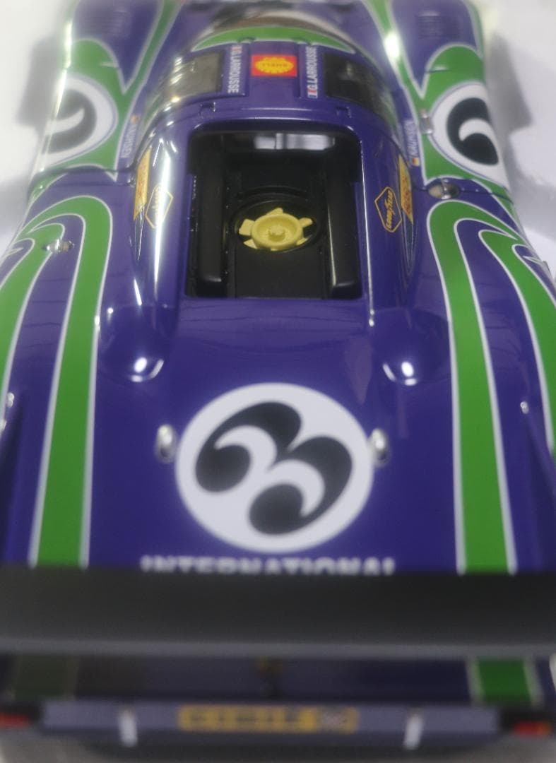 AUTOart 製 ポルシェ９１７ロングテール　１９７１ 1/18 　中古品