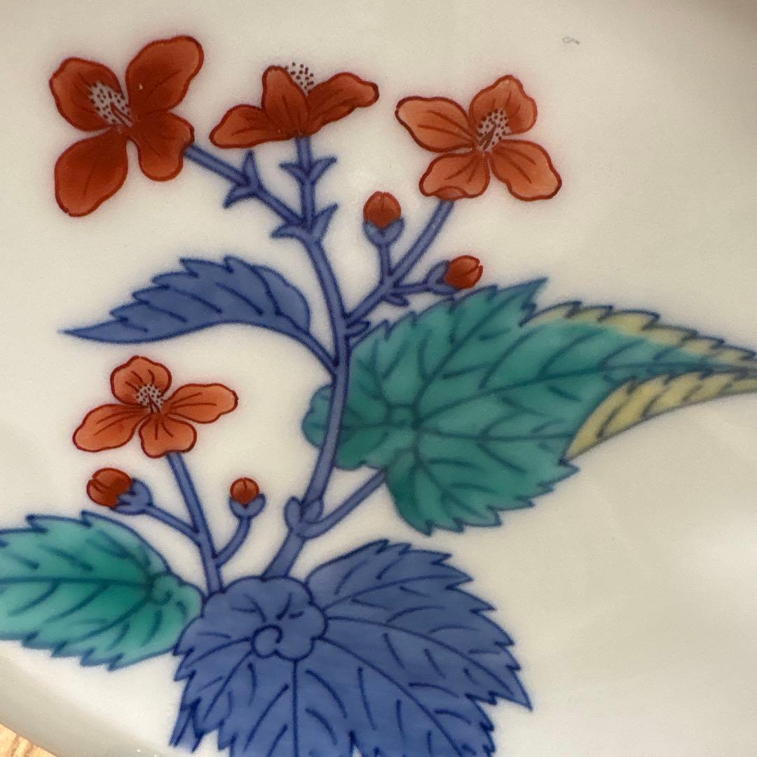 新品今右衛門花柄陶器皿 木箱付き皿立て付き