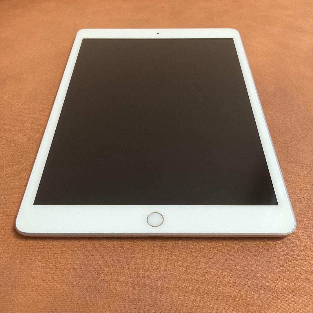 533【早い者勝ち】外観美品☆iPad8 第8世代 32GB SIMフリー☆