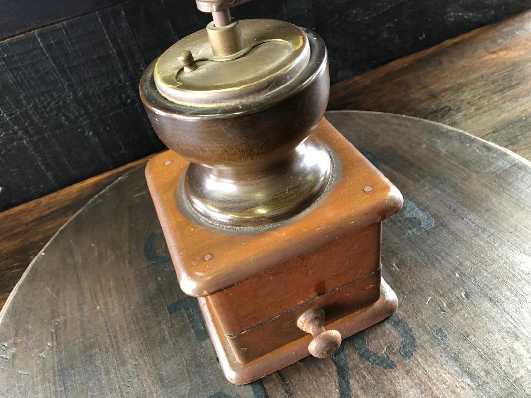 レトロ 手挽きコーヒーミル イタリア製