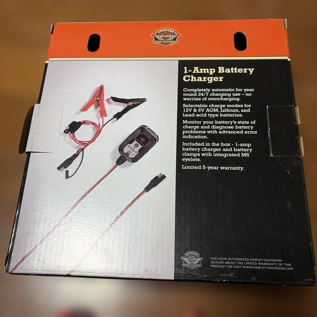 Harley-Davidson ＊ 純正　バッテリーチャージャー 充電器