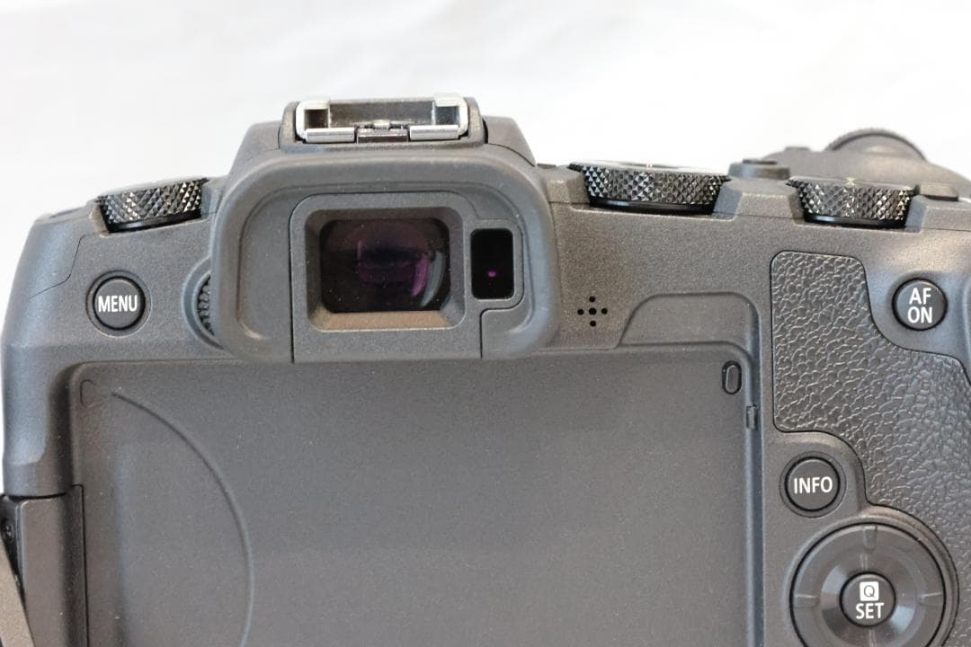 Canon ミラーレス フルサイズ EOS RP ボディ☆新級品☆極美品