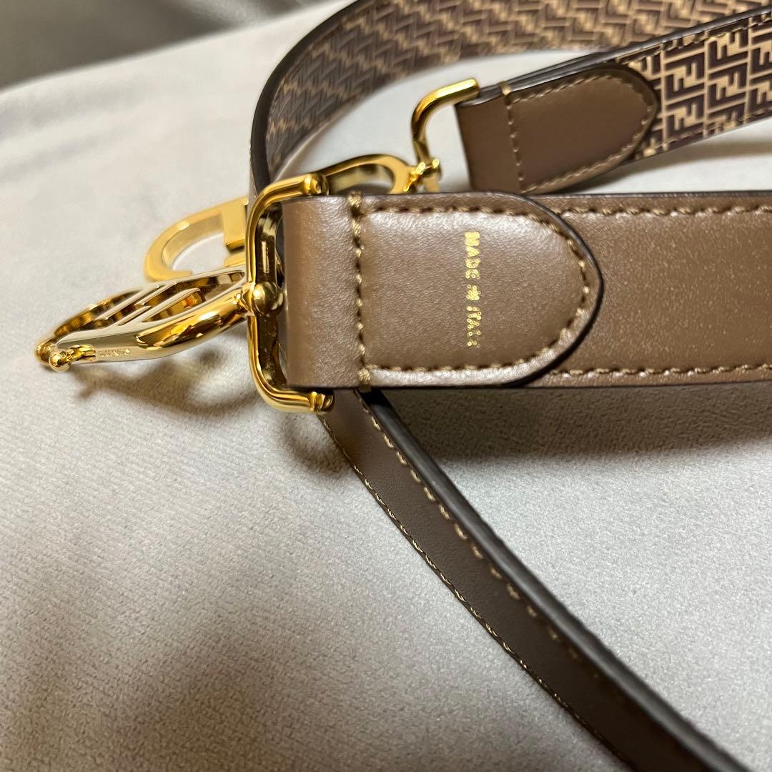 【FENDI】フェンディ　ストラップユー　ショルダーストラップ