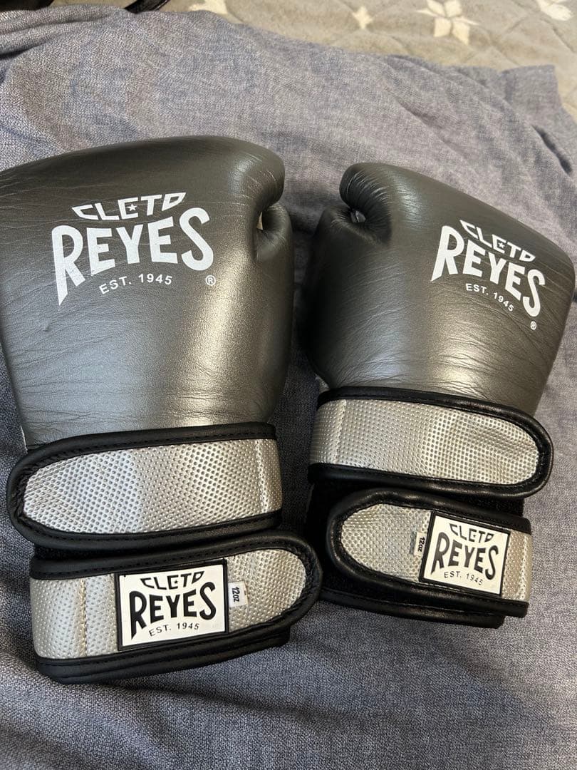 最終値下げ　CLETO REYES ボクシンググローブ グレー