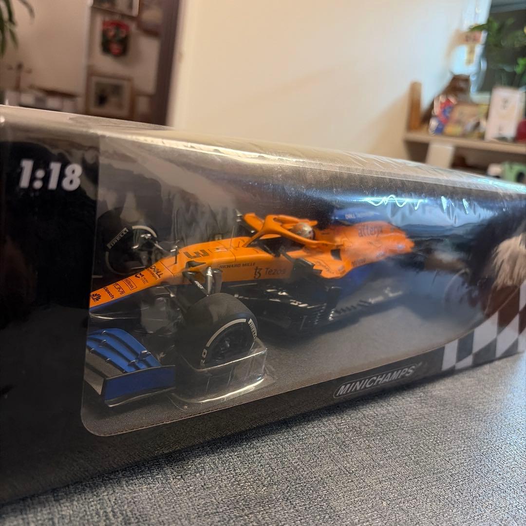 MINICHAMPS 1/18 マクラーレン MCL35 2021