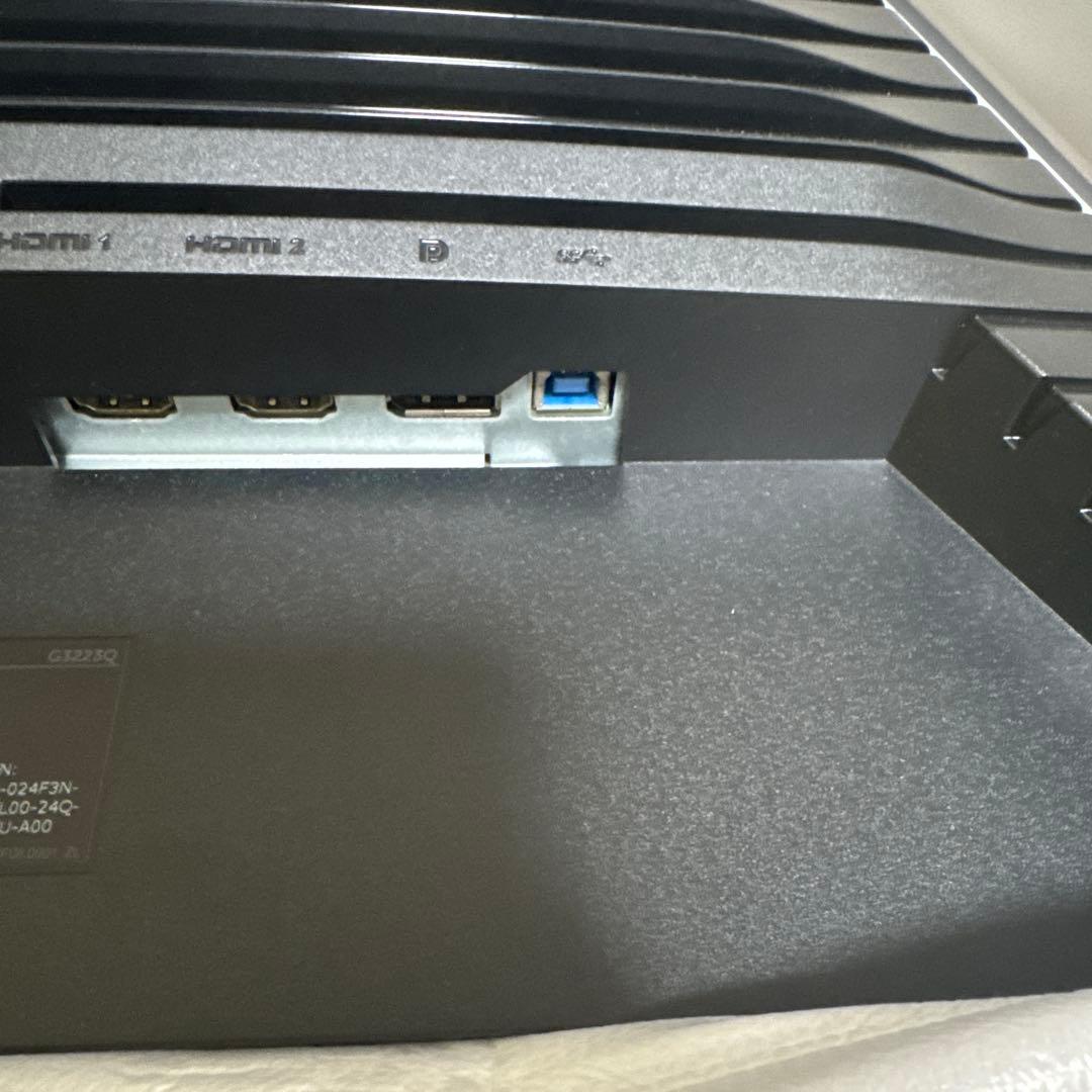 Dell G3223Q 32インチ 4Kモニター 本体