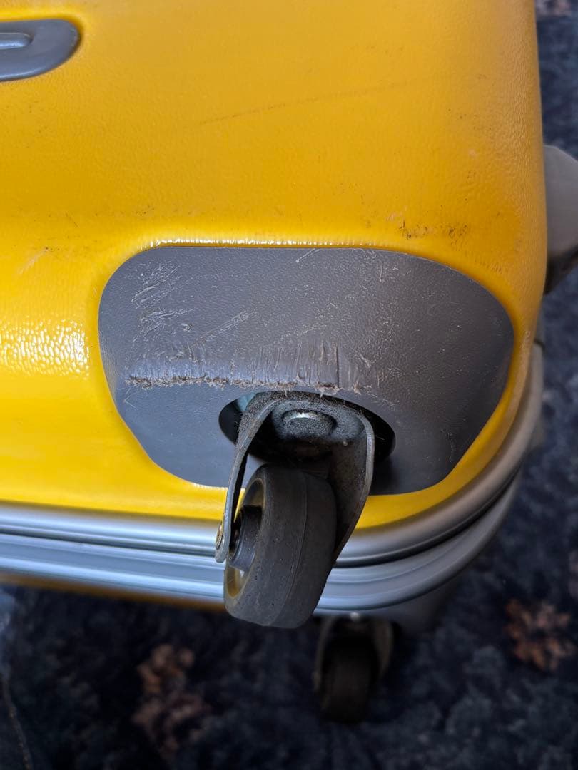 ミッキーマウス キャリーケース イエロー