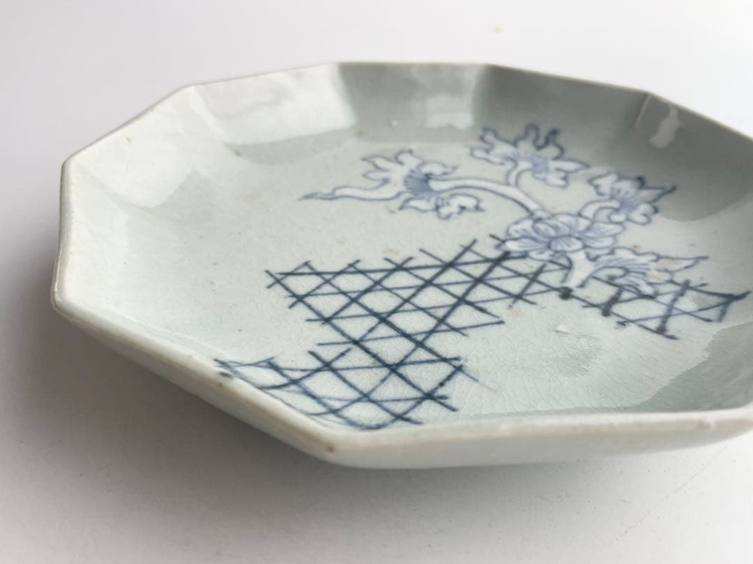 骨董　アンティーク　古伊万里　青磁染付　檜垣　花文様　十角皿　六寸皿