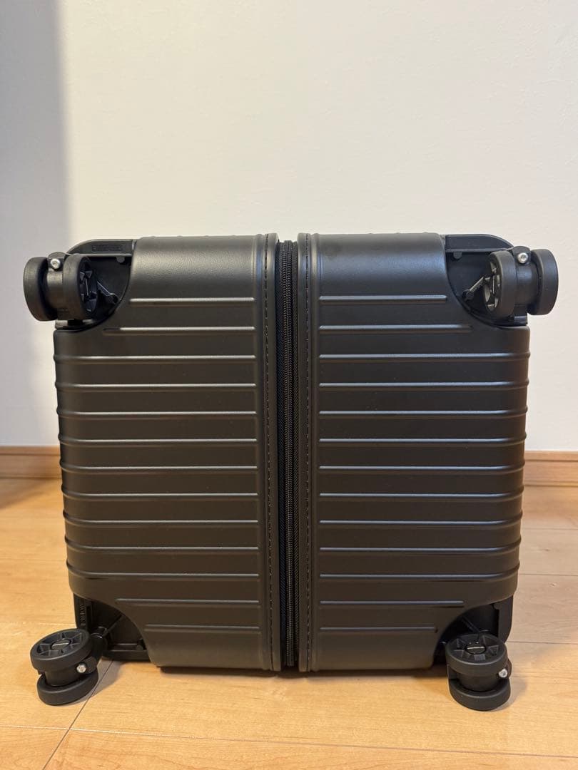 【新品未使用】RIMOWA × PORSCHE スーツケース 74L