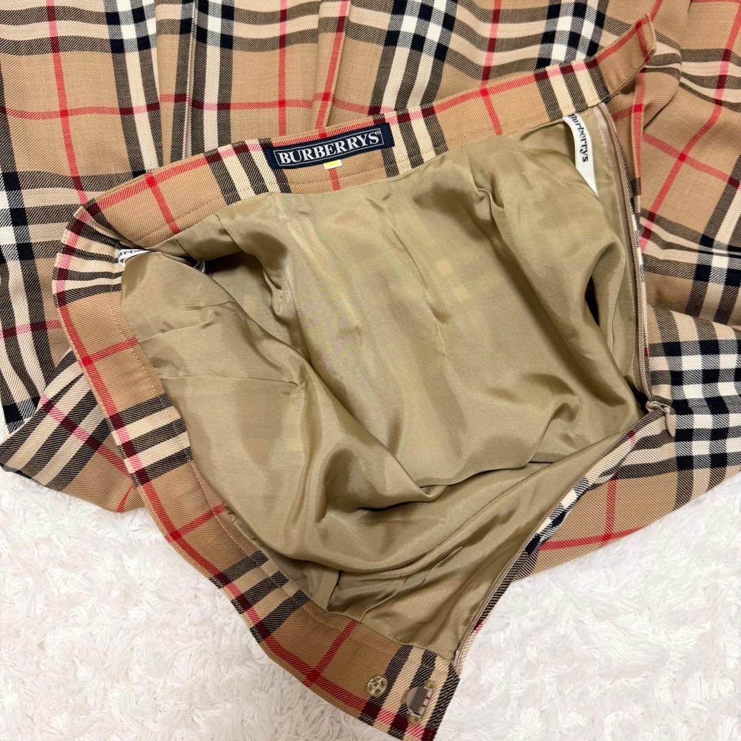 良品 BURBERRYS プリーツスカート ノバチェック