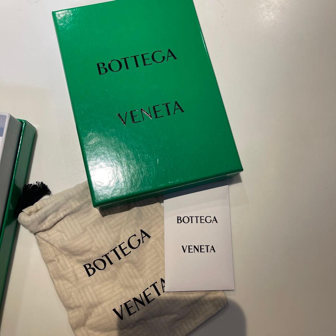 BOTTEGA VENETA グリーン二つ折り財布