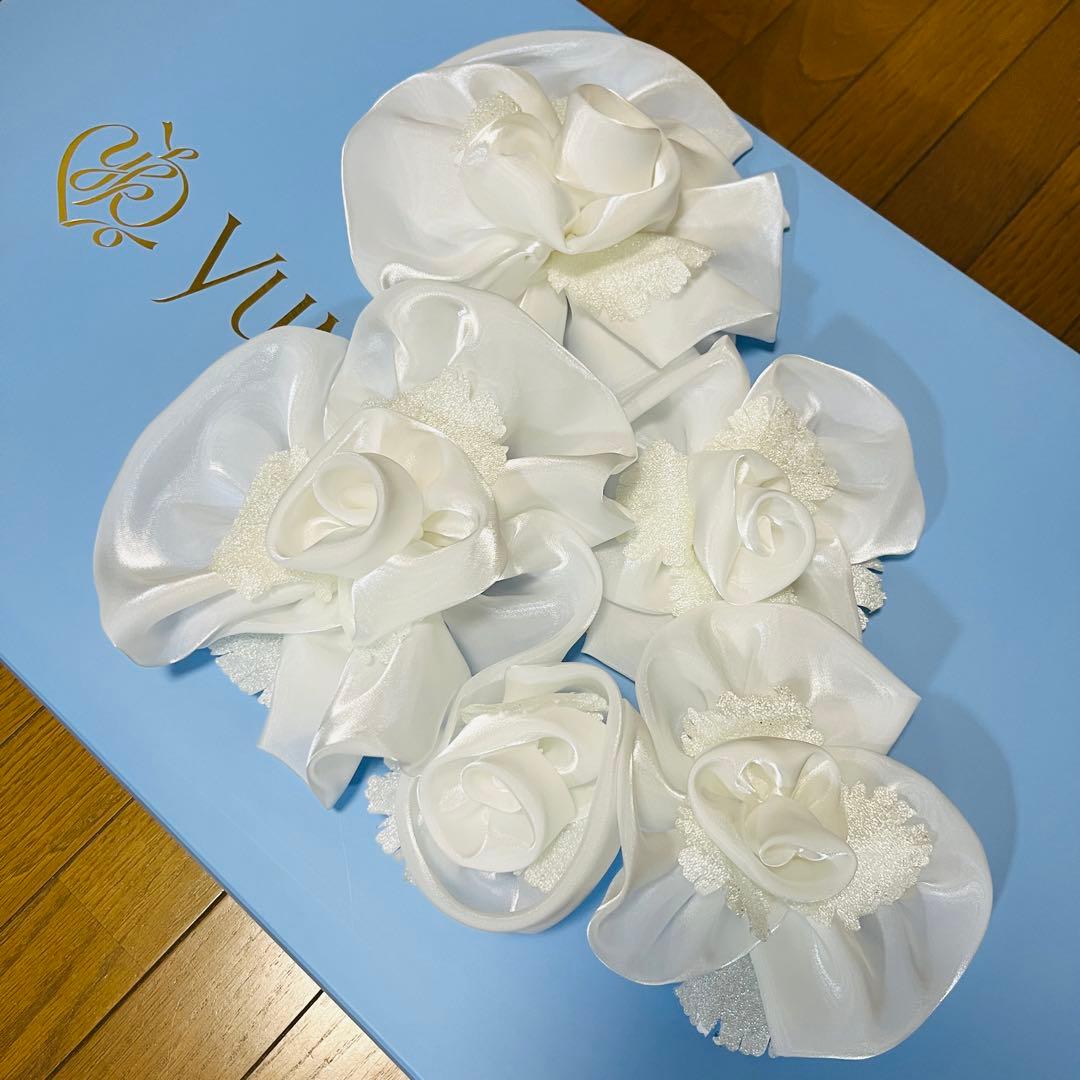 桂由美ウェディングドレス　sサイズ定価33万円ヘッドドレス付