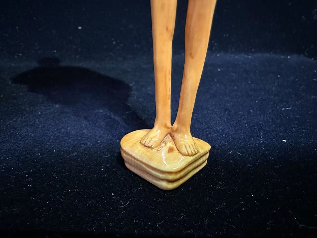 根付　置物　アンティーク　天然素材　仏像　彫刻 古美術品　細密細工　骨董