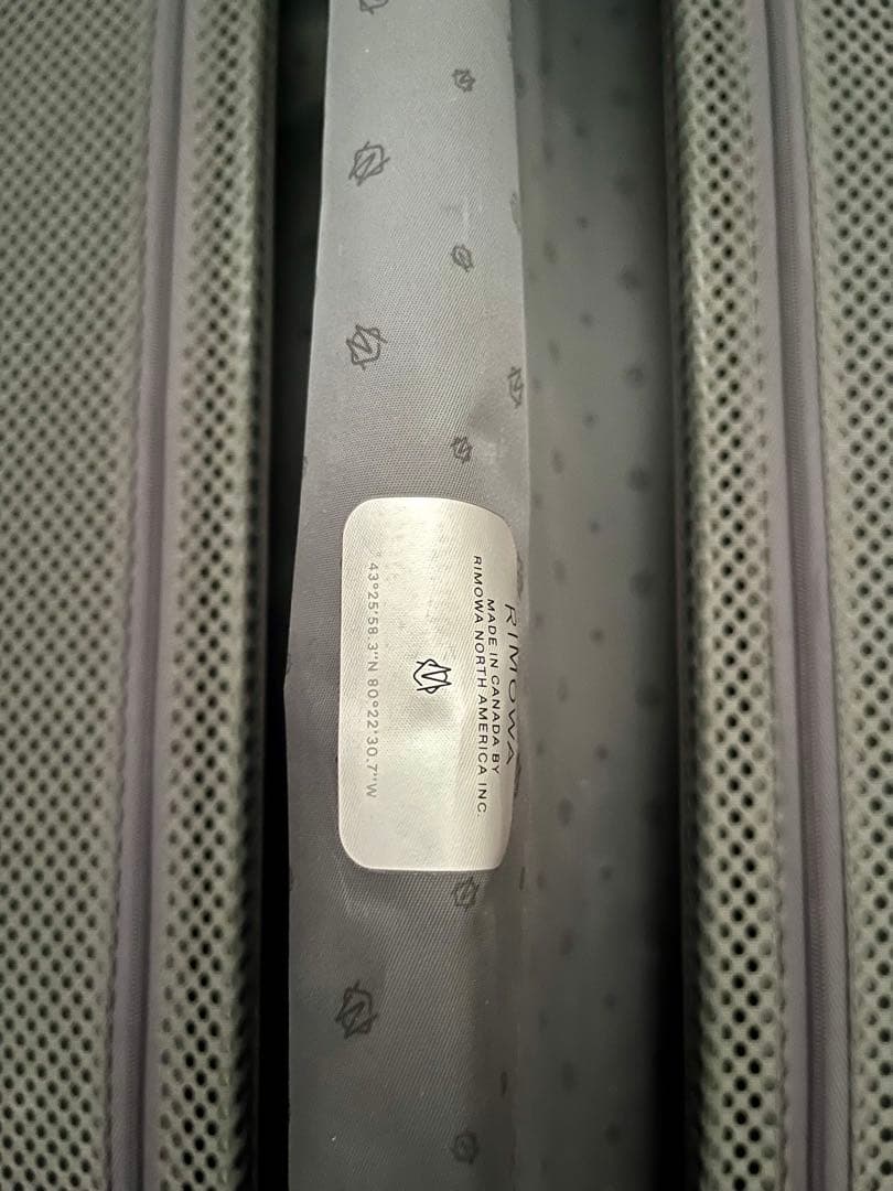 RIMOWA（リモア）スーツケース　エッセンシャル　チェックインL