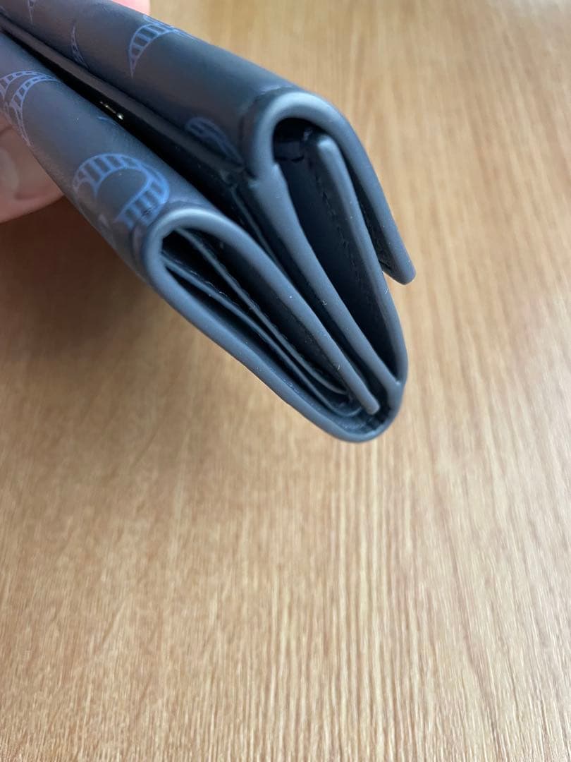 LOUIS VUITTON モノグラム シャドウディスカバリーコンパクト 財布