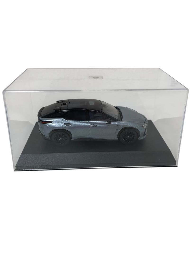 【2台セット】ミニカー　クラウン スポーツ ・レクサスRZ450e