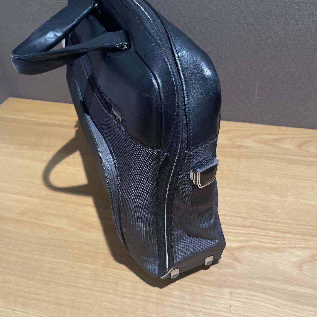 TUMI Arrive Sawyer Brief ソーヤー・レザー・ブリーフ