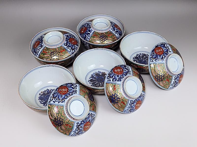 大聖寺伊万里 　染錦　牡丹に唐草吉祥紋図　蓋茶碗 　５客 　214AS- GGo