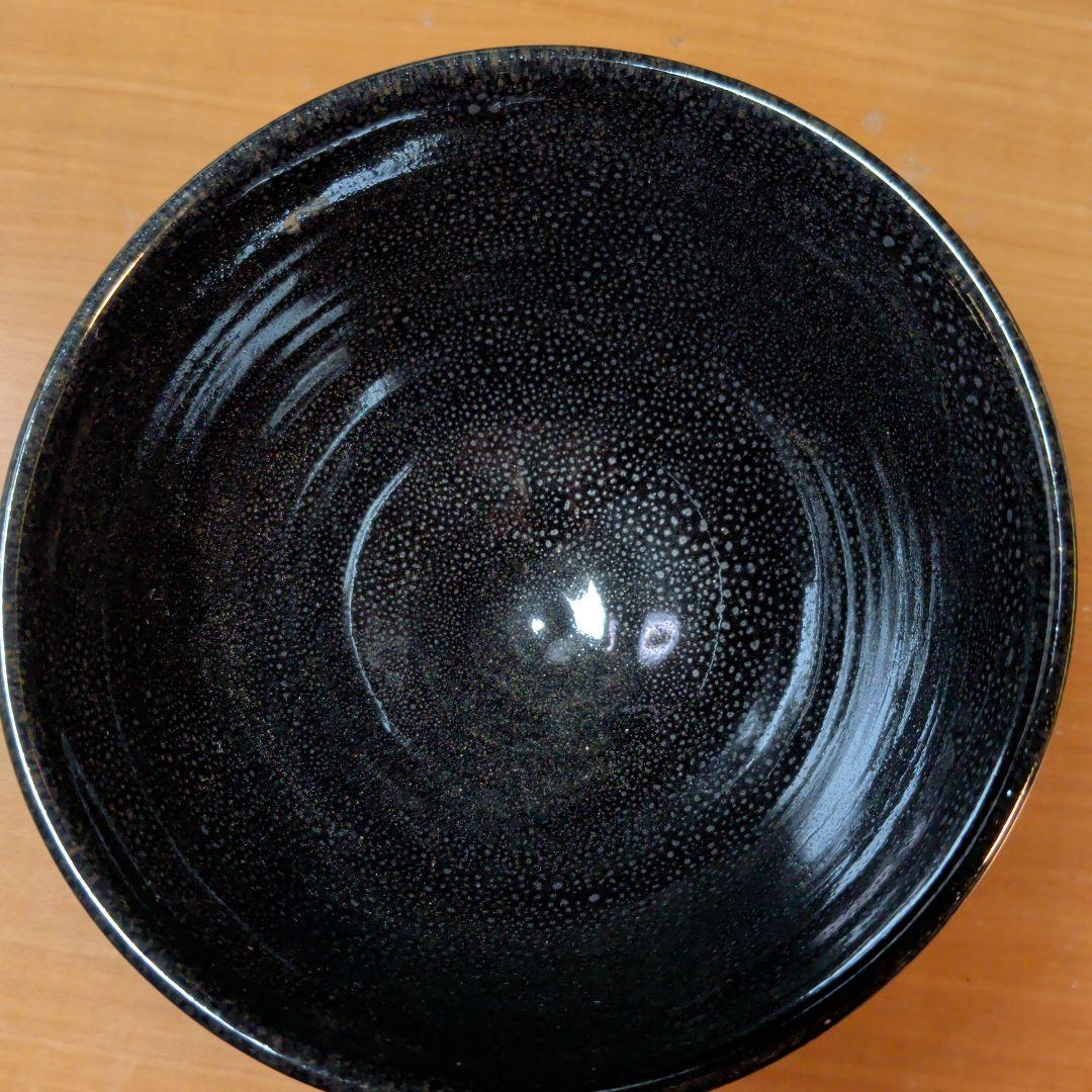 唐津焼・油滴・黒色 陶器 茶碗 木製箱付き