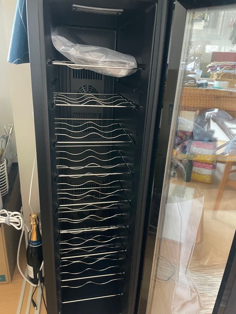 ワインセラー 黒 最大18本収納(LW-D18)