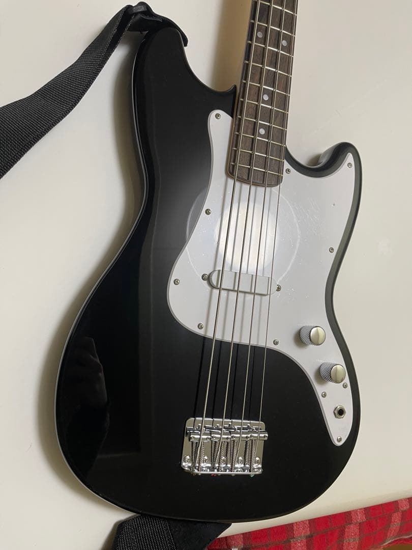 スクワイヤー　Squier by Fender エレキベース ブラック