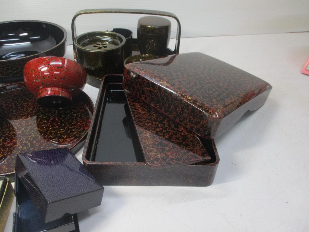 津軽塗 漆器まとめて 唐塗/七々子塗 重箱/硯箱/丸盆/菓子器/夫婦碗他
