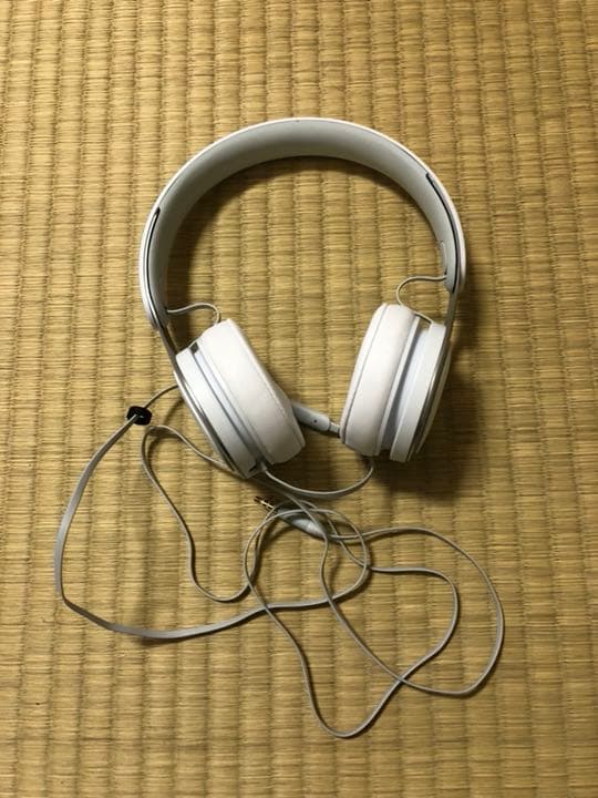 Beats ep オンイヤーヘッドフォン
