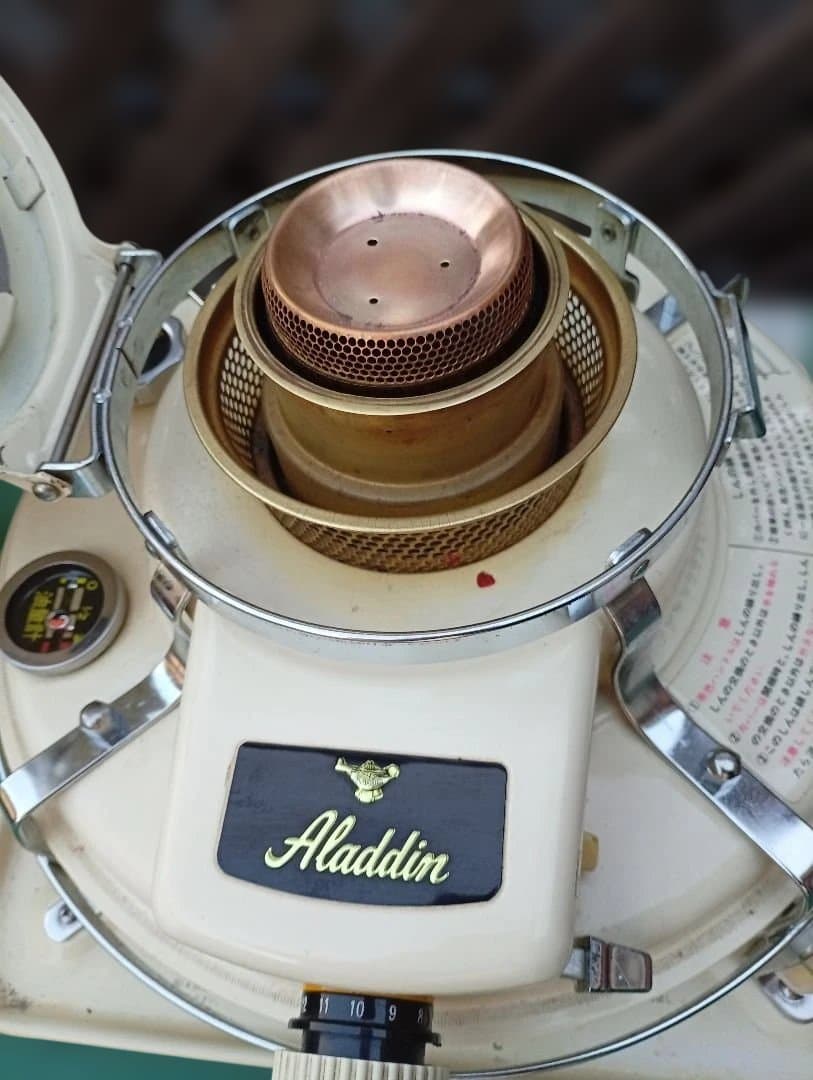 アラジンストーブ メンテナンス済み。取説付き。クリーム