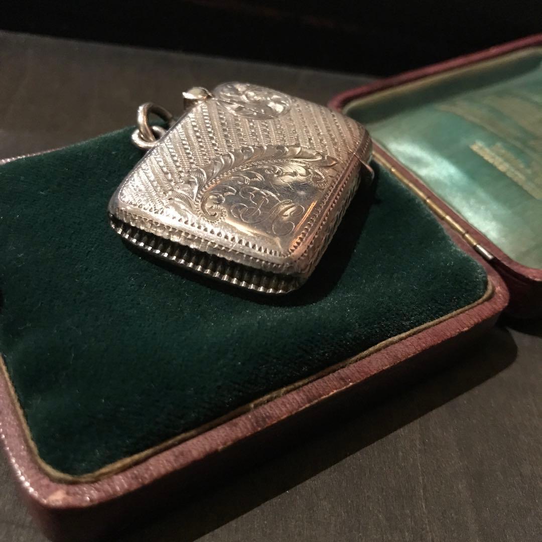 英国アンティーク　ヴェスタケース　純銀シルバー