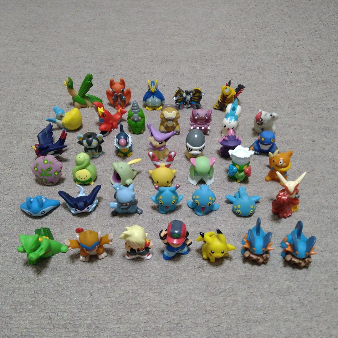 ポケモンキッズ　まとめ売り　378体　1996〜2010年 ソフビ　指人形