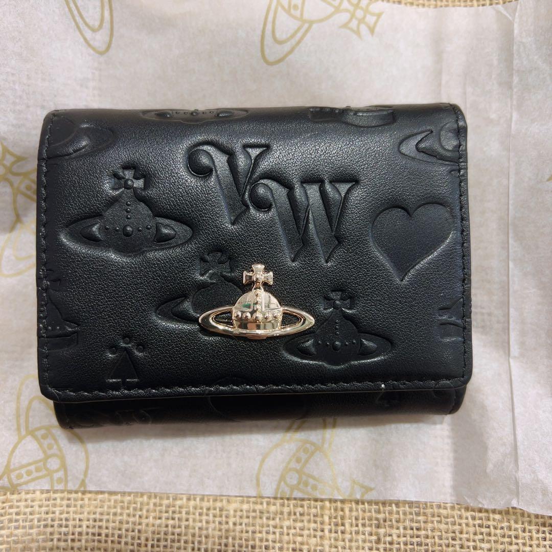 Vivienne Westwood黒 エンボス加工 三つ折り財布