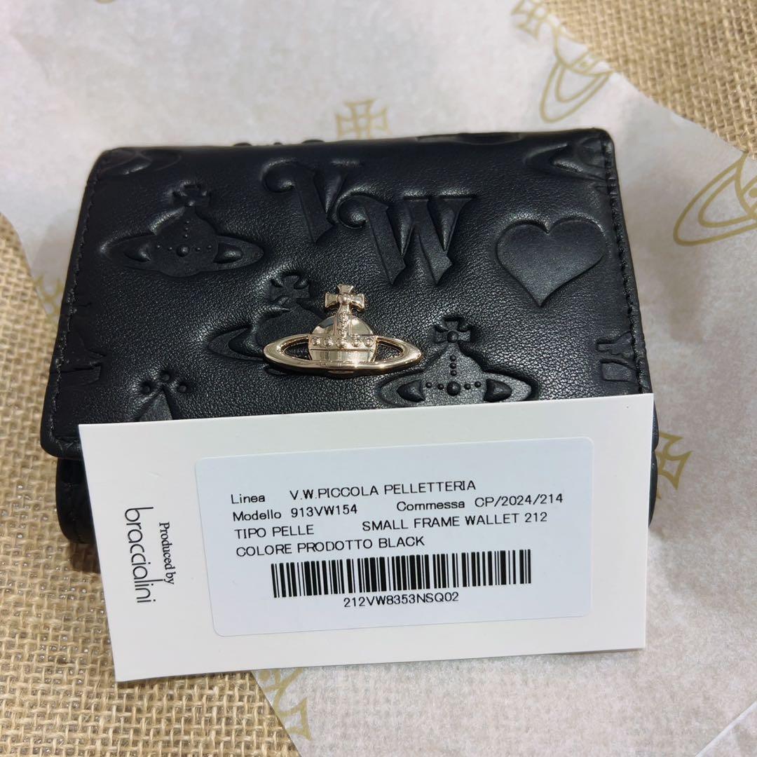 Vivienne Westwood黒 エンボス加工 三つ折り財布