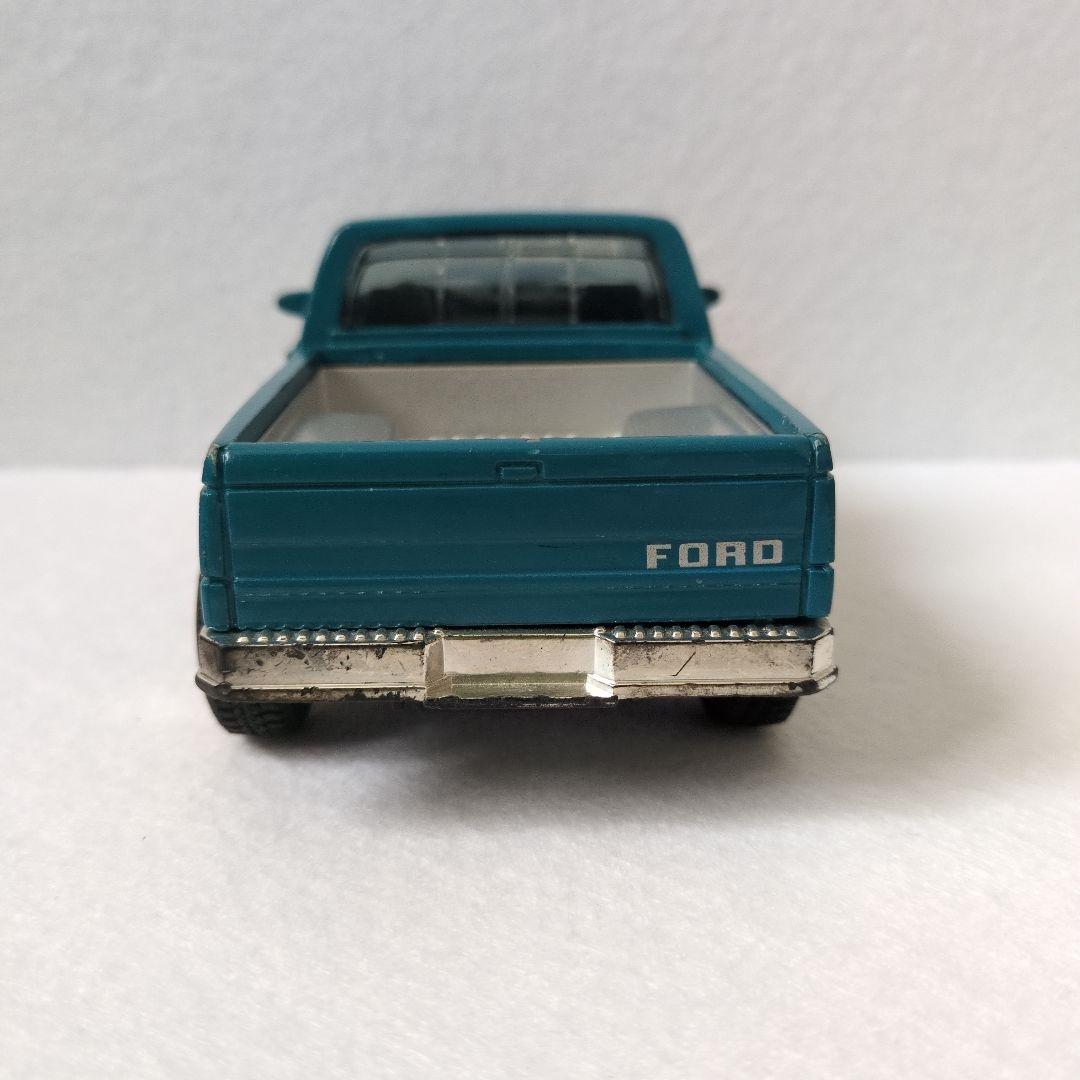 Ford F-150 1/32スケール