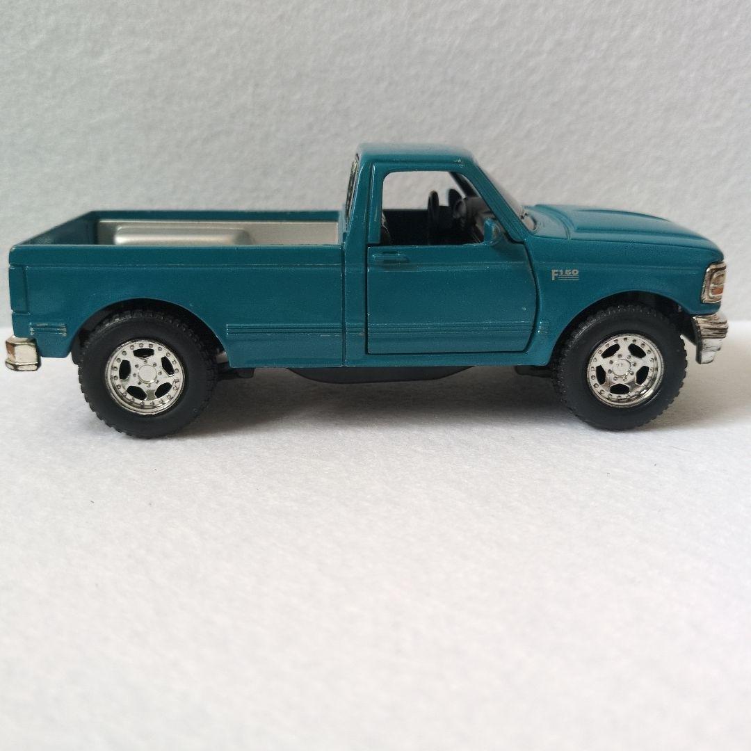 Ford F-150 1/32スケール