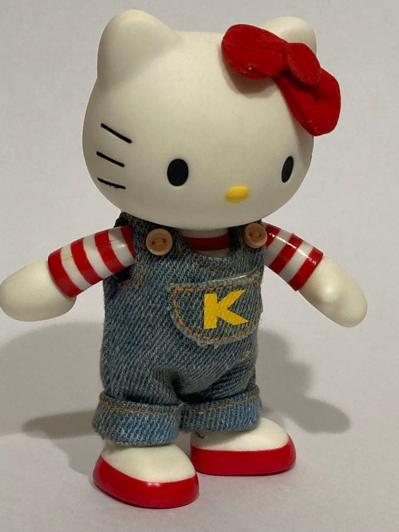 ハローキティ デニムオーバーオール フィギュア