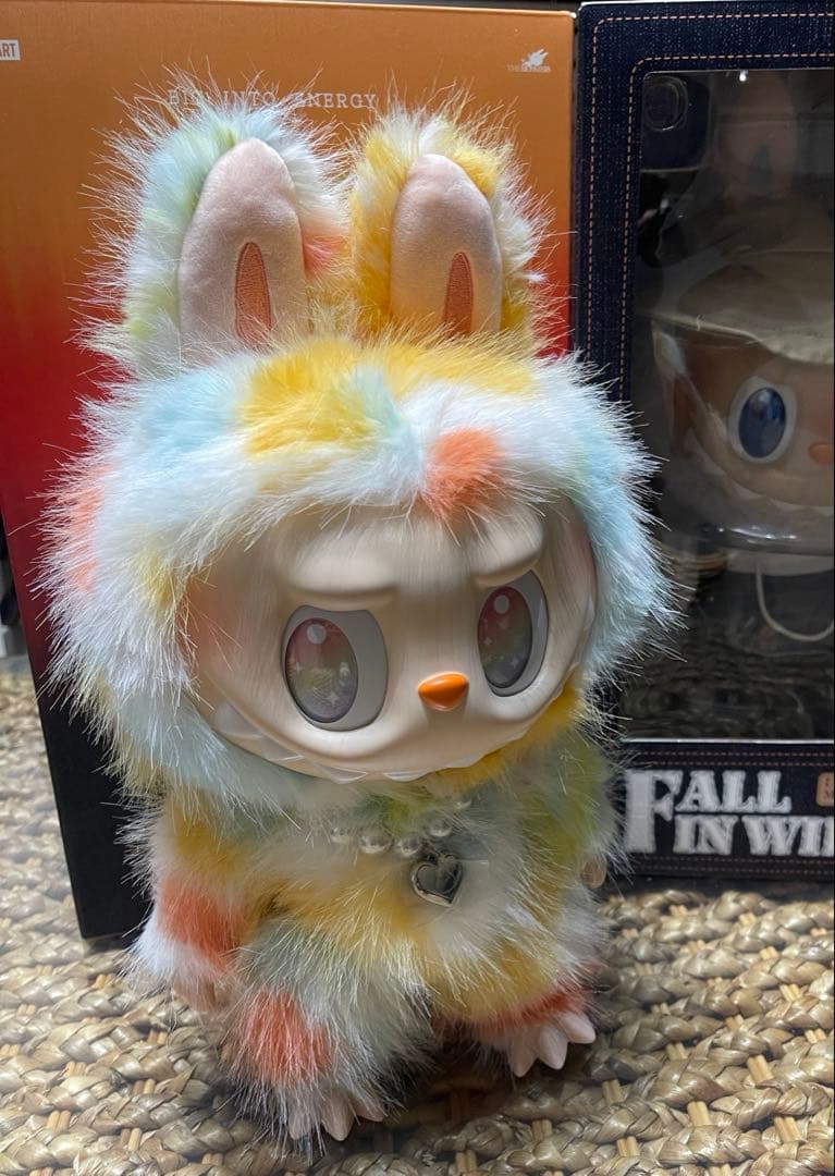 THE MONSTERS ROCK THE UNIVERSE ラブブ　正規品