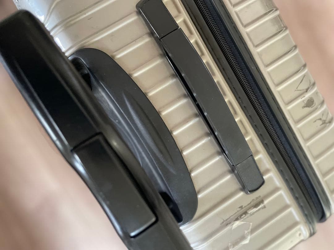 リモワ60L サルサ プロセッコ 64x44x27cm