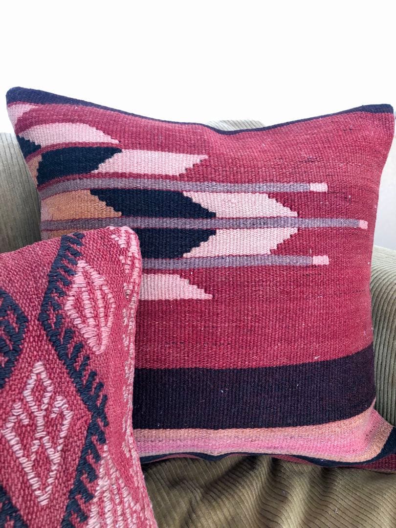 ✧momo❤︎様用✧【魅惑のred系】オールドキリム クッションカバー