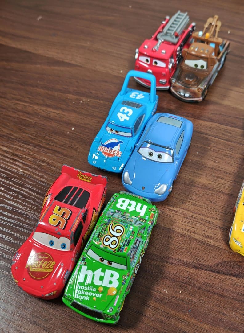 カーズ ミニカー まとめ売り トミカ6台 マテル27台