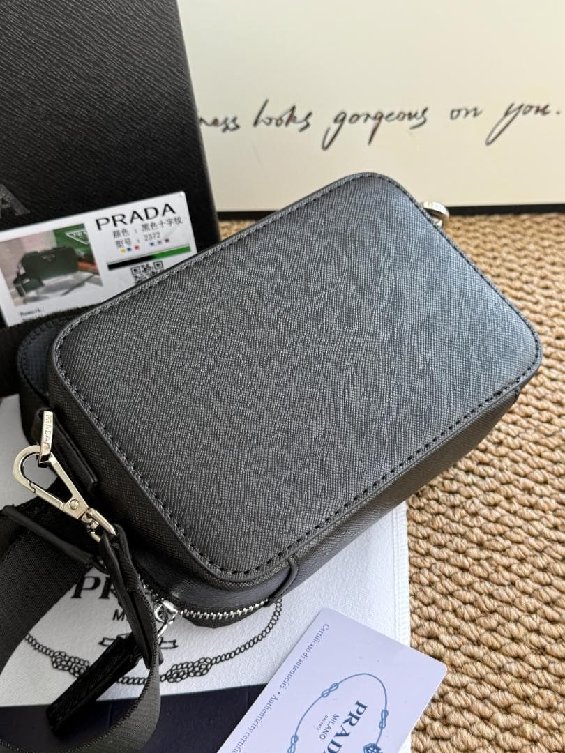 早い者勝ち！ブラック ショルダーバッグ