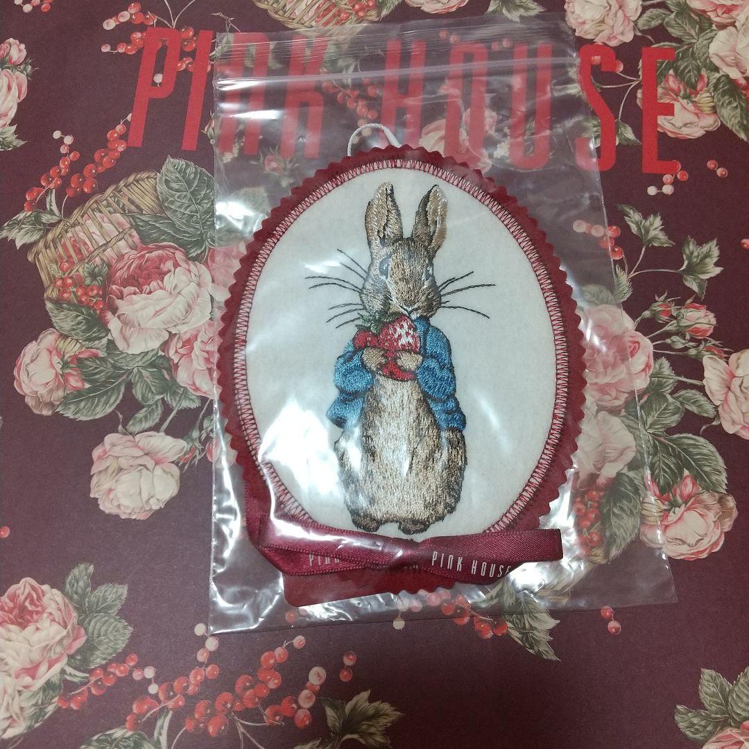 ピンクハウス ＊ブローチとハンカチ＊