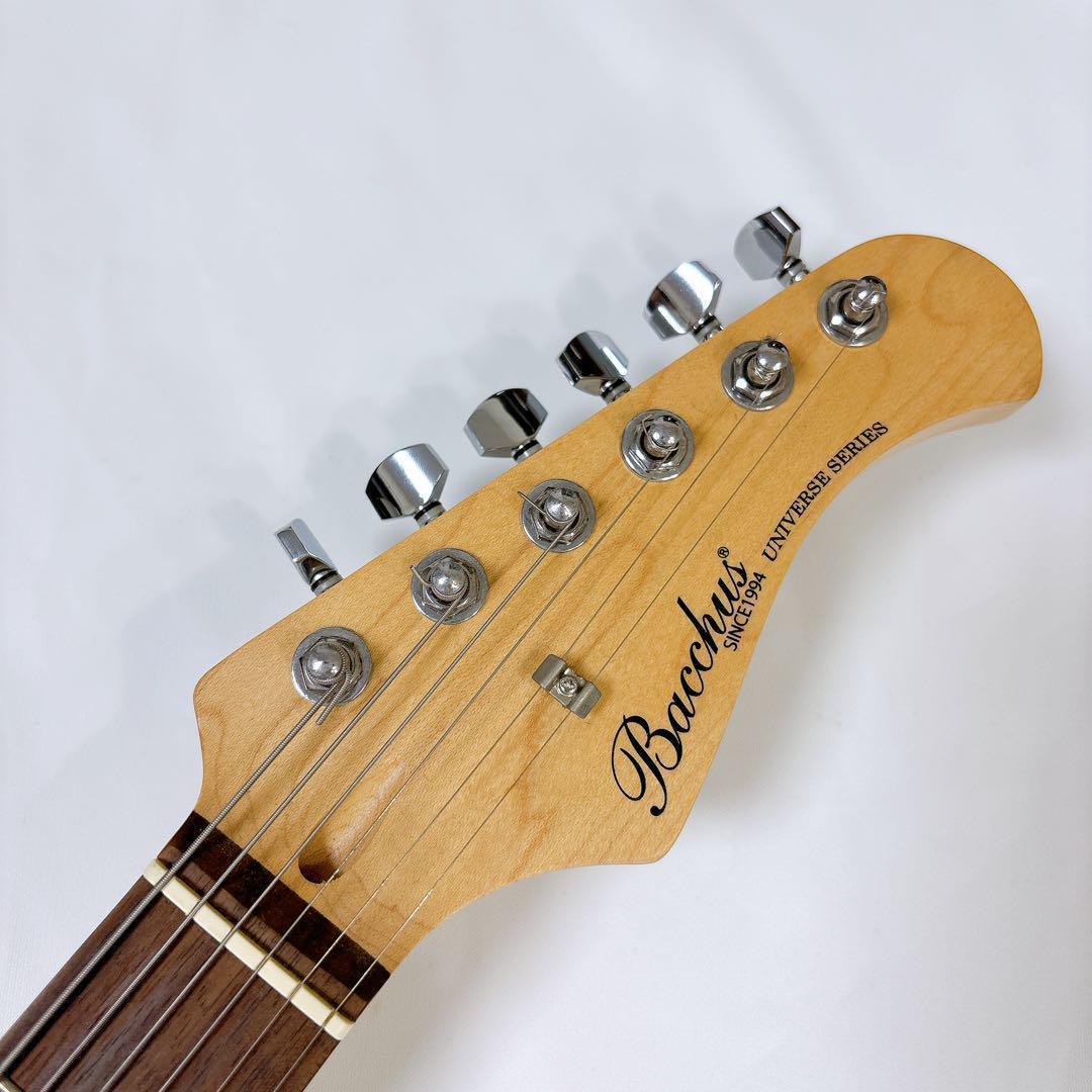 Bacchus ストラトタイプ エレキギター 水色　パステルカラー　バッカス