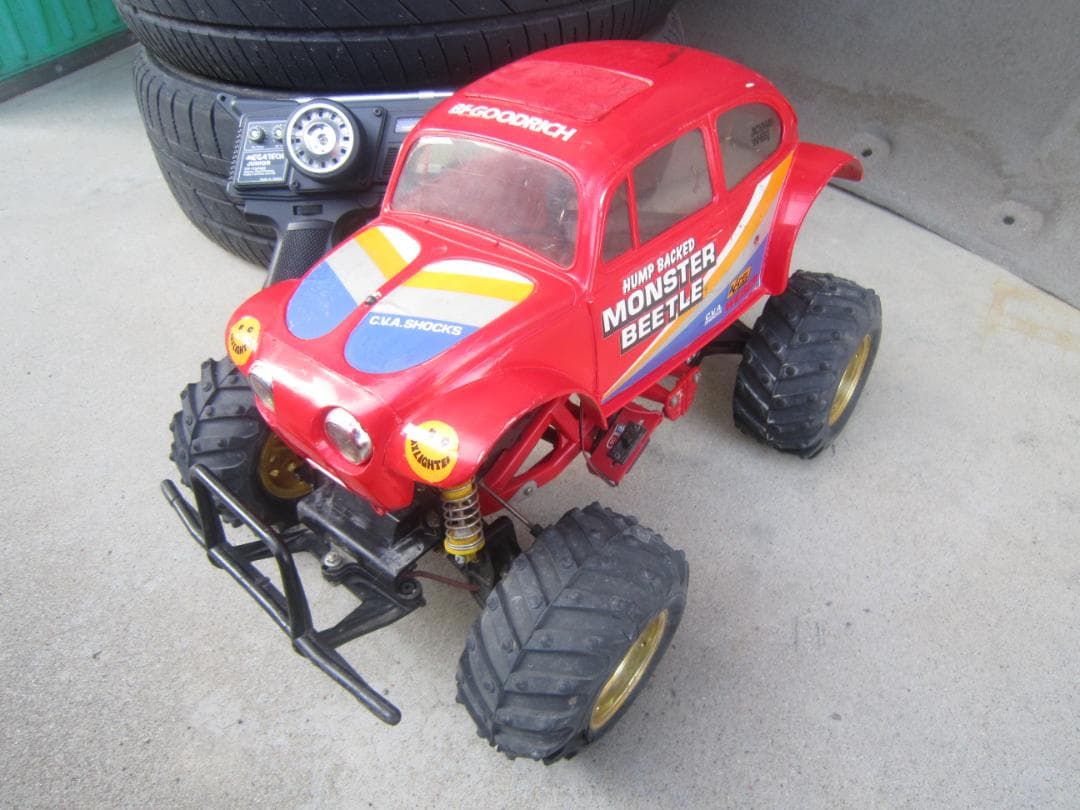 丸くて可愛い　大きな　ラジコンカー　リモコン付き