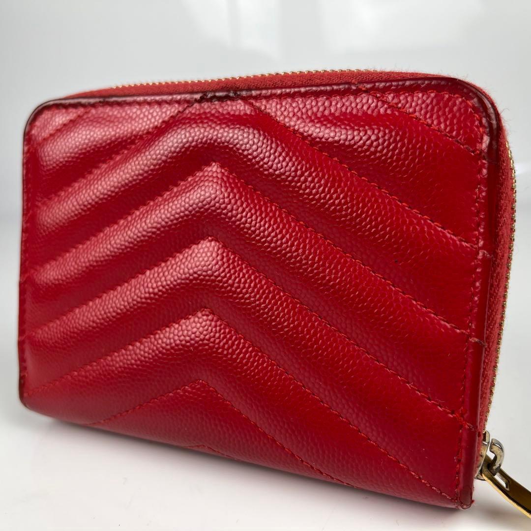 【極美品】サンローラン 二つ折り カサンドラ キャビアスキン キルティング 赤