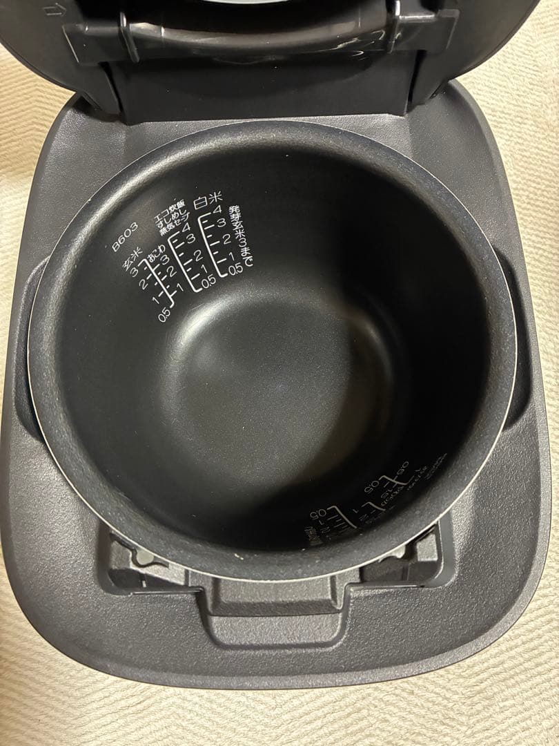 象印 極め炊き NW-MA07 炊飯器 4合 黒